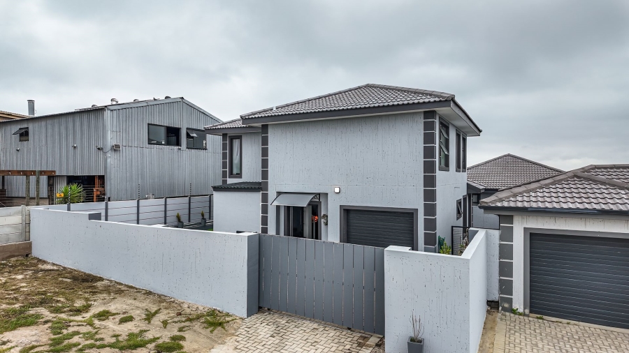 3 Bedroom Property for Sale in Dana Bay Western Cape